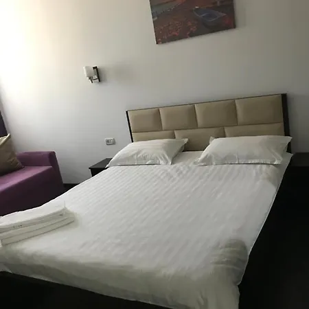 Penzion Matei Mamaia-nord 3*